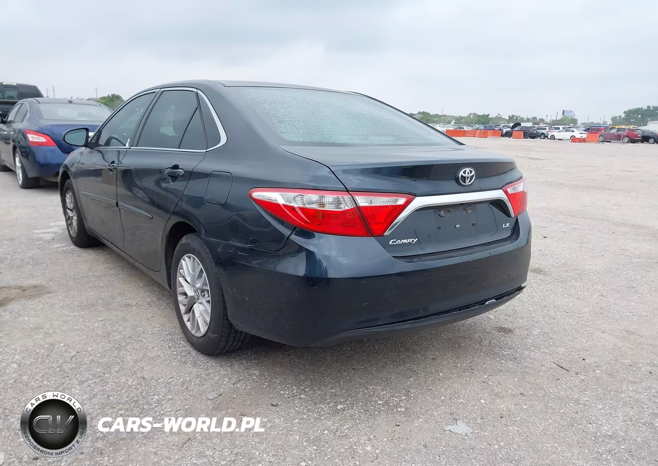 2016 Toyota Camry Le VIN:4T4BF1FK4GR536508 - 3