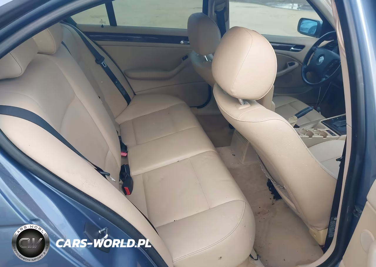 2005 BMW 325I VIN:WBAEV33495KW19938 - 8
