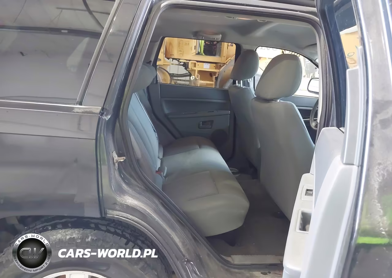 2005 Jeep Grand Cherokee Laredo VIN:1J4GR48K25C515499 - 8