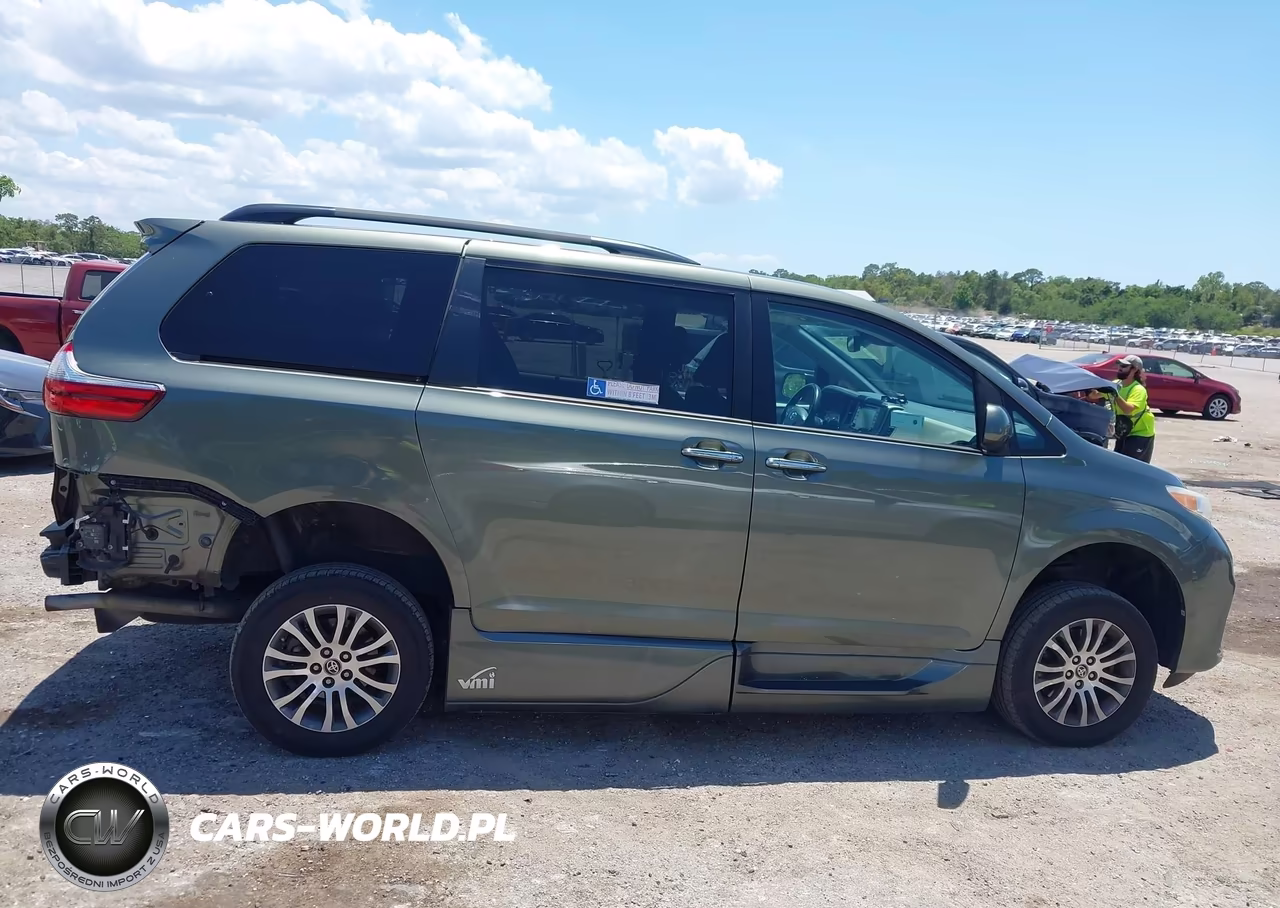 2020 Toyota Sienna Xle VIN:5TDYZ3DC5LS081979 - 14