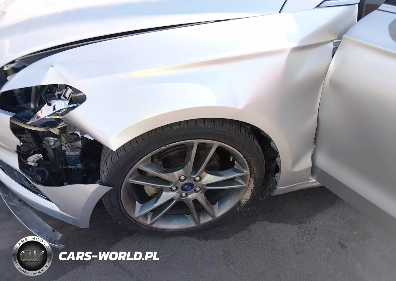 2015 Ford Fusion Titanium VIN:3FA6P0K93FR300728 - 13