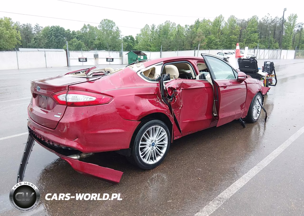 2015 Ford Fusion Se VIN:3FA6P0HD1FR135046 - 4