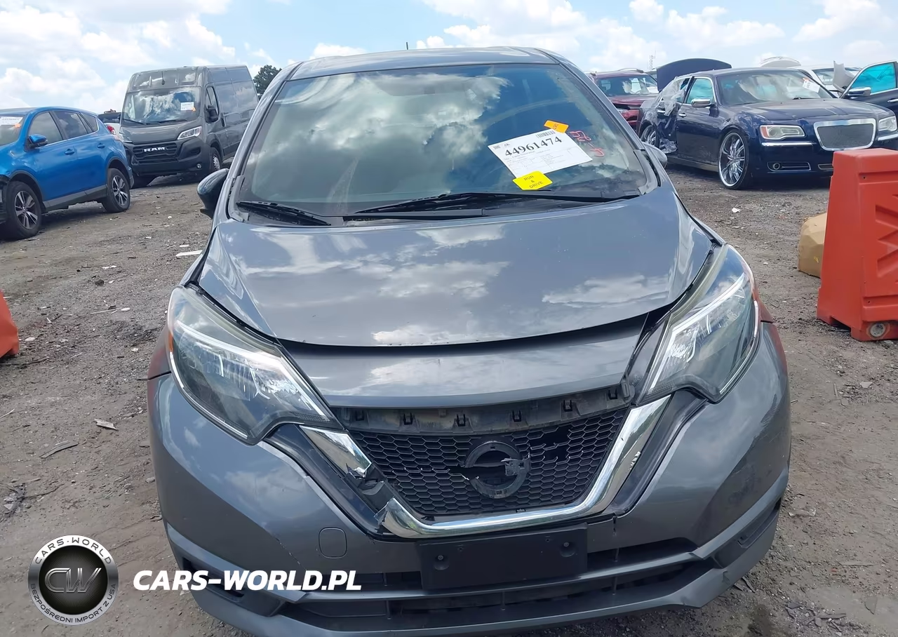 2018 Nissan Versa Note S VIN:3N1CE2CP3JL359367 - 12
