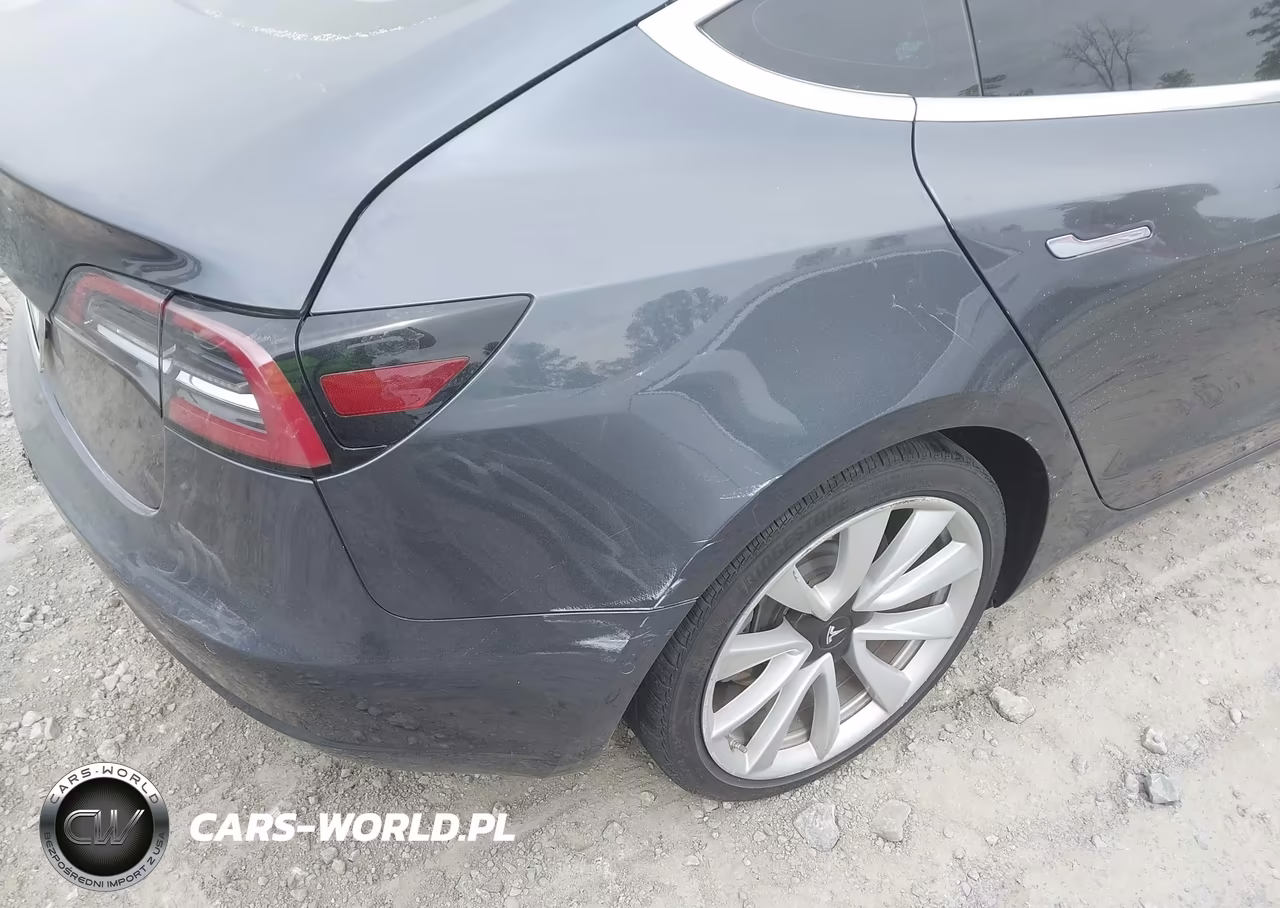 2018 Tesla Model 3 Long Range-Mid Range VIN:5YJ3E1EA0JF015073 - 18