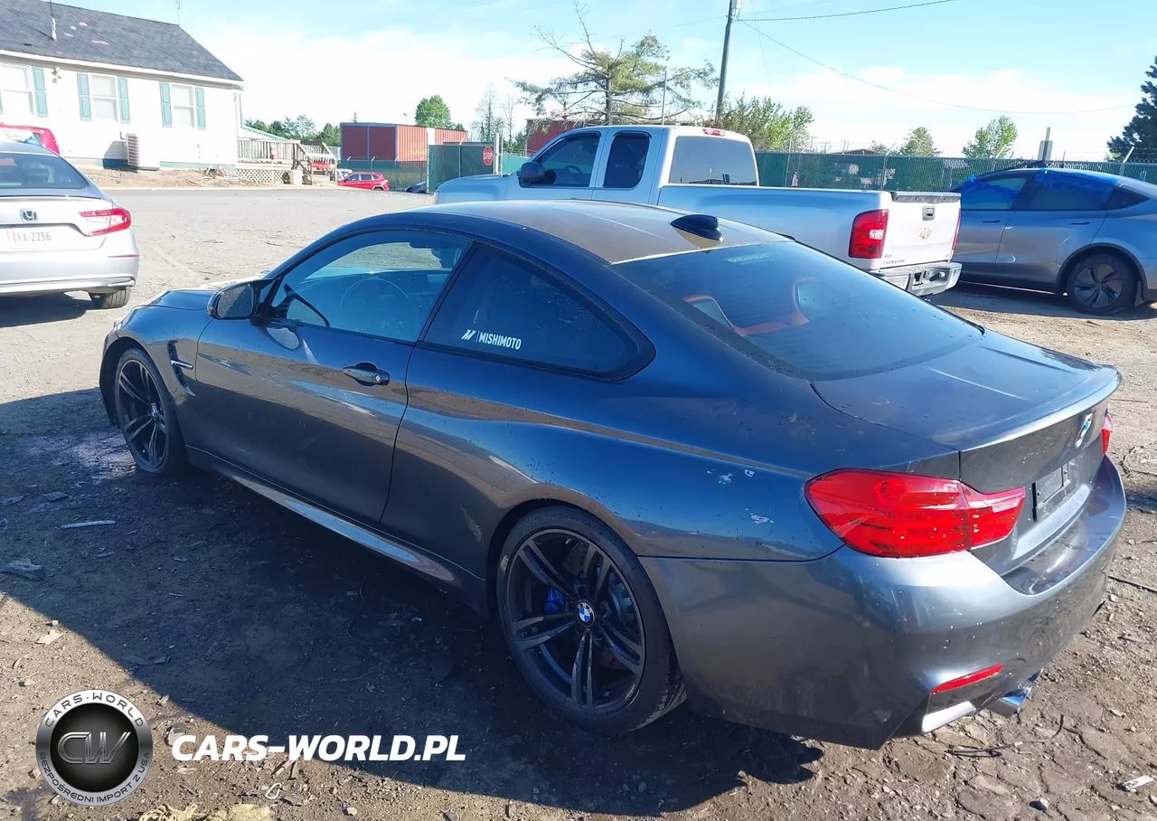 2015 BMW M4 VIN:WBS3R9C52FK329206 - 3