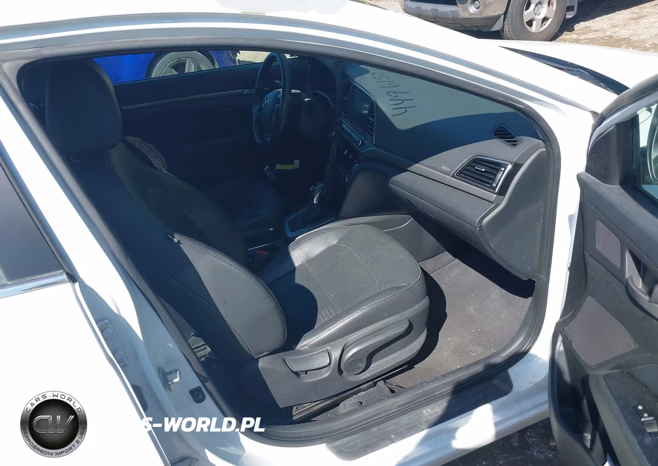 2017 Hyundai Elantra Limited VIN:5NPD84LF1HH000668 - 5