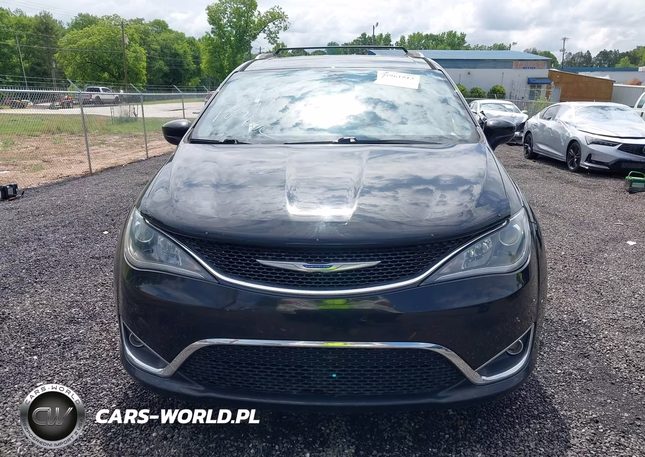 2018 Chrysler Pacifica Touring L VIN:2C4RC1BG2JR277349 - 12