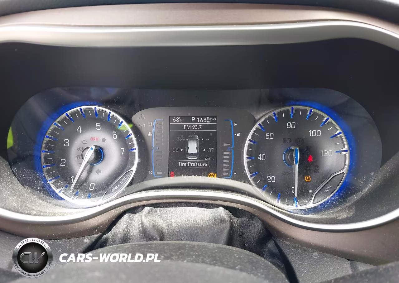 2018 Chrysler Pacifica Touring L VIN:2C4RC1BG2JR277349 - 7