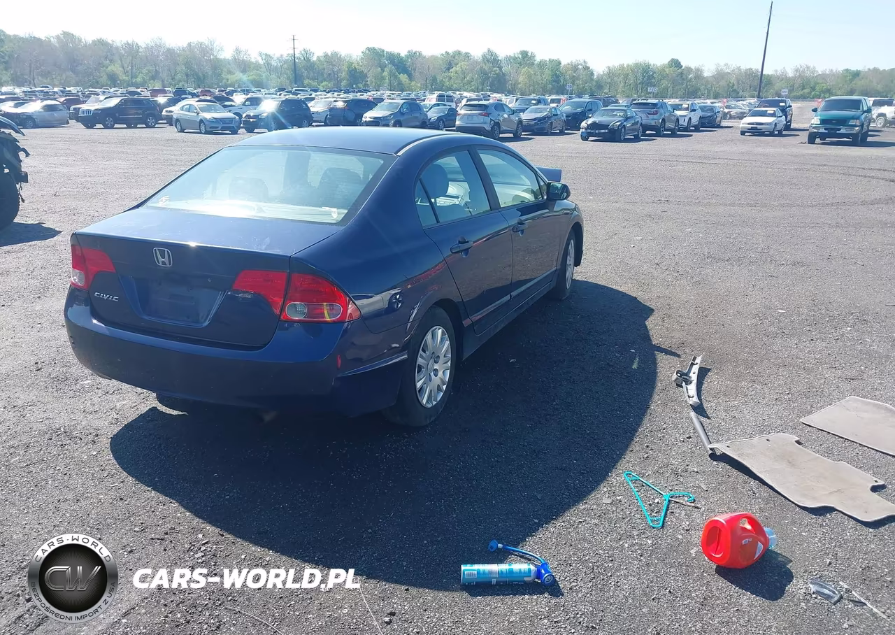 2008 Honda Civic Dx VIN:1HGFA153X8L089247 - 4