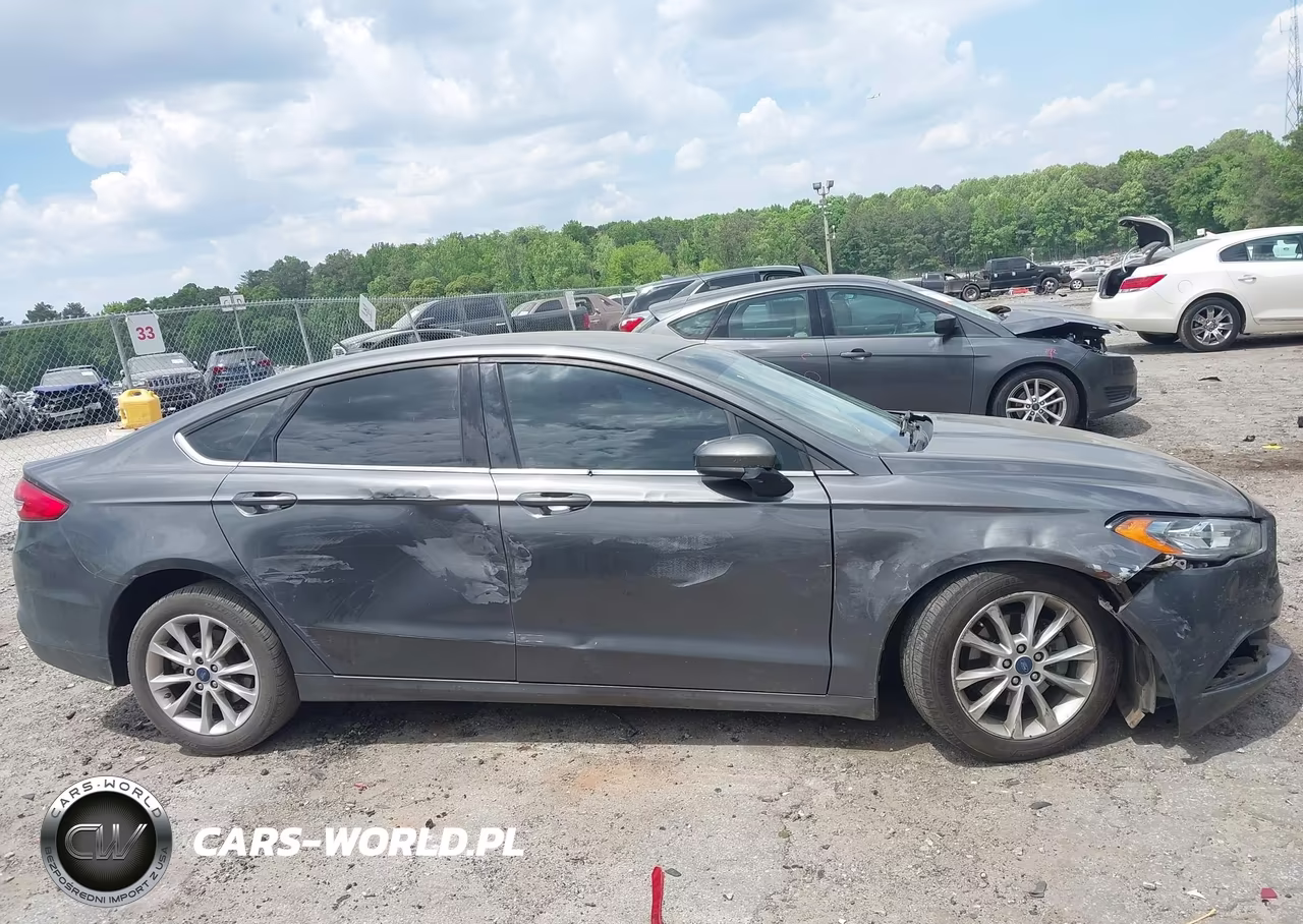 2017 Ford Fusion Se VIN:3FA6P0H70HR113942 - 13