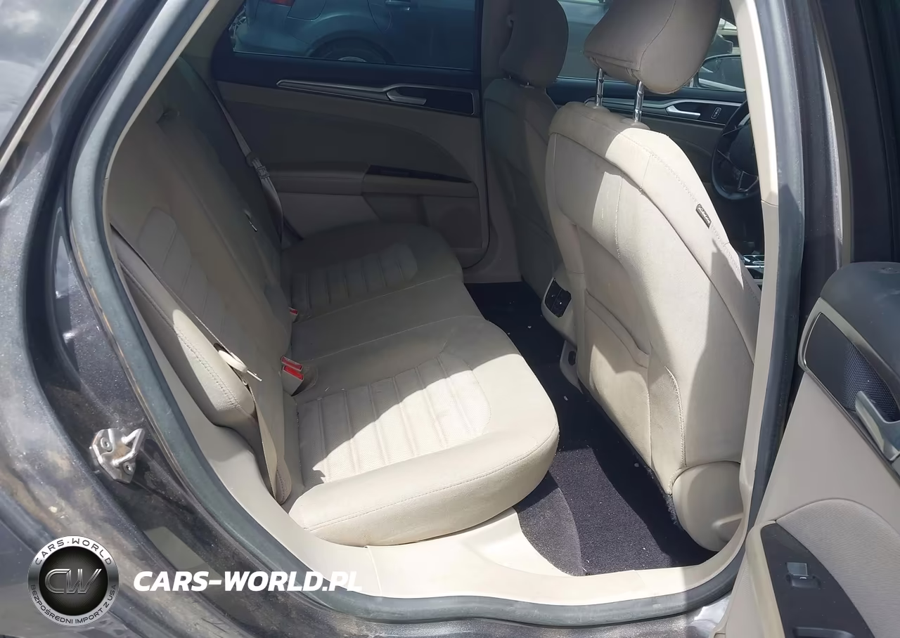 2017 Ford Fusion Se VIN:3FA6P0H70HR113942 - 8