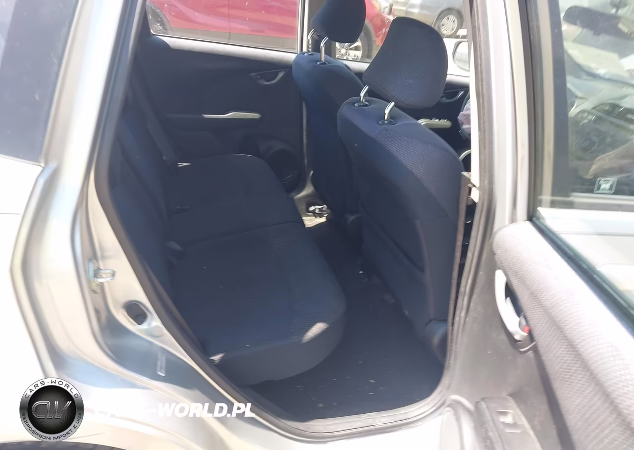 2012 Honda Fit Sport VIN:JHMGE8H59CC002765 - 8