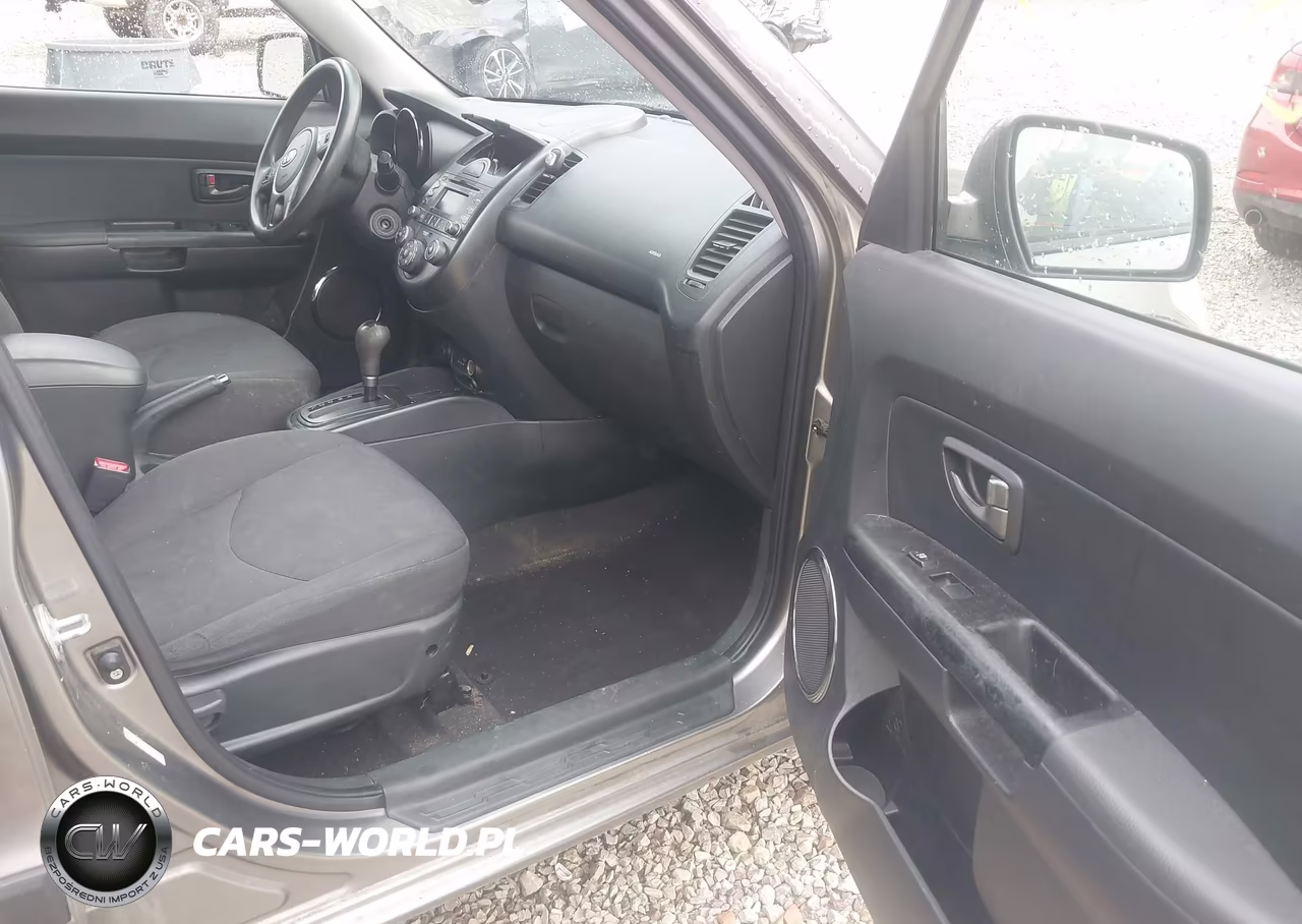 2010 Kia Soul + VIN:KNDJT2A21A7157925 - 5