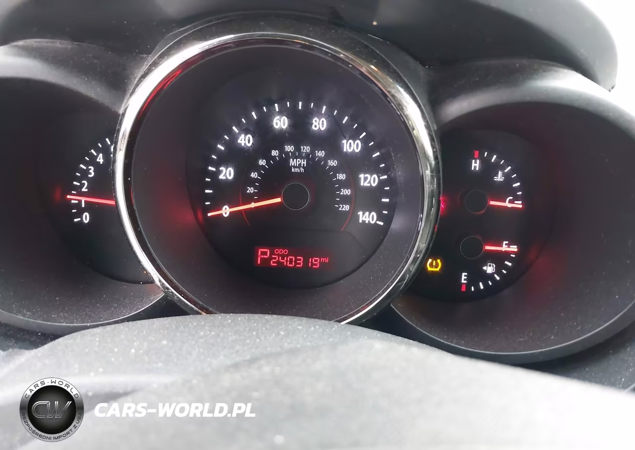 2010 Kia Soul + VIN:KNDJT2A21A7157925 - 7
