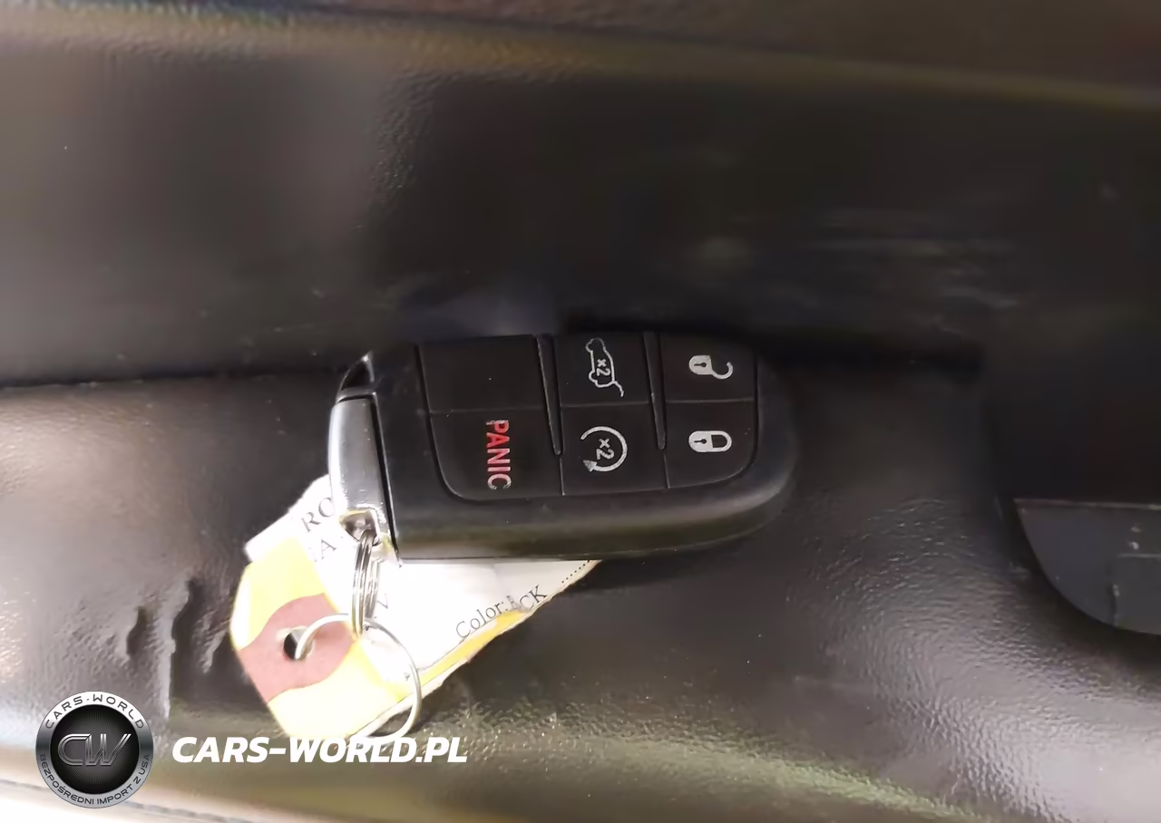 2018 Jeep Grand Cherokee Upland 4X4 VIN:1C4RJFAGXJC361254 - 11