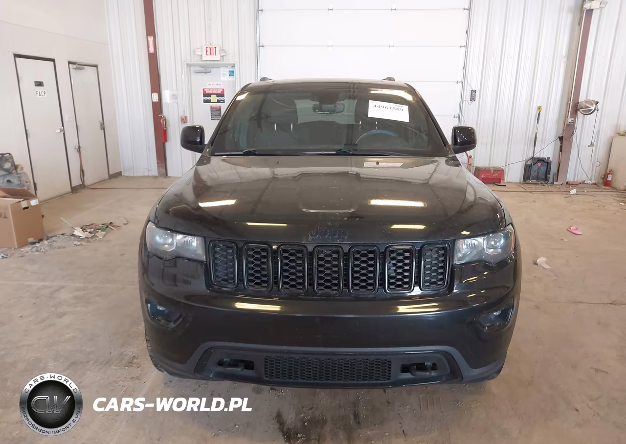 2018 Jeep Grand Cherokee Upland 4X4 VIN:1C4RJFAGXJC361254 - 12