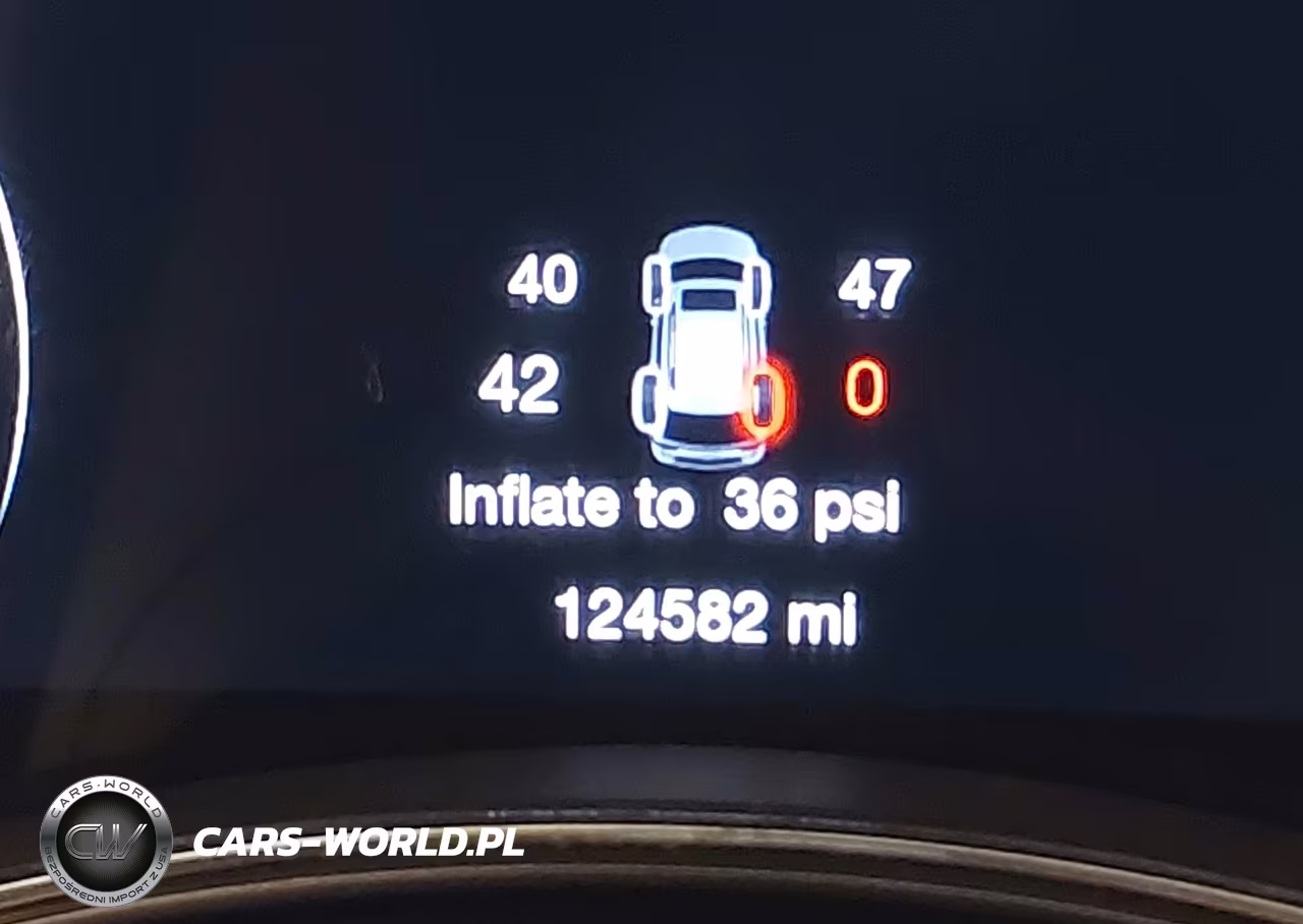 2018 Jeep Grand Cherokee Upland 4X4 VIN:1C4RJFAGXJC361254 - 15