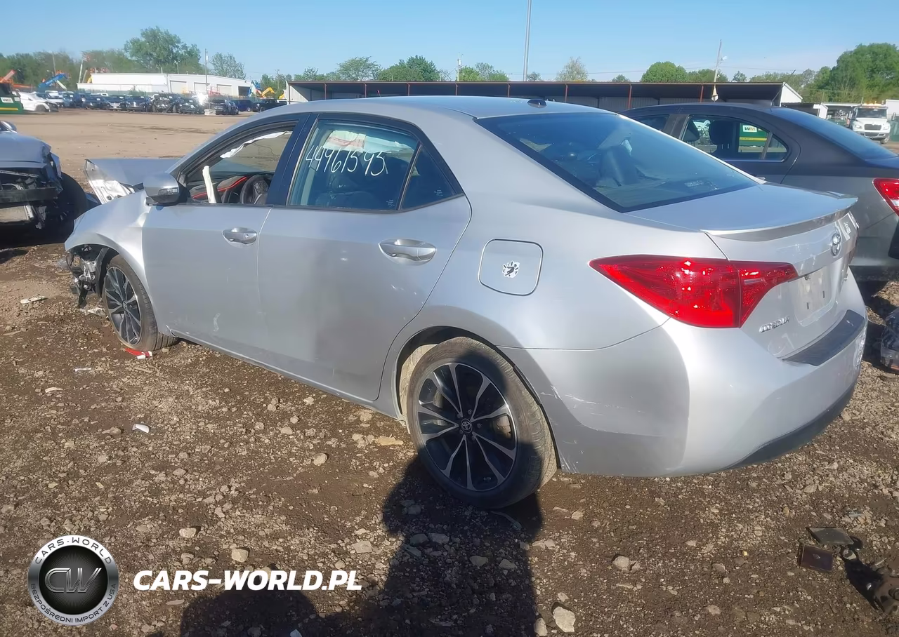 2018 Toyota Corolla Se VIN:2T1BURHE0JC997350 - 3