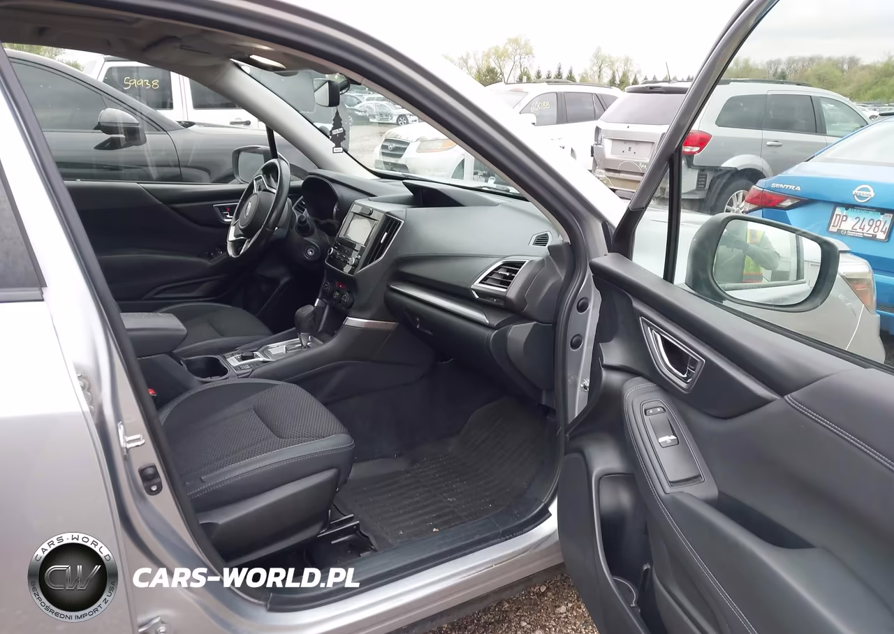 2019 Subaru Forester Premium VIN:JF2SKAEC0KH407947 - 5