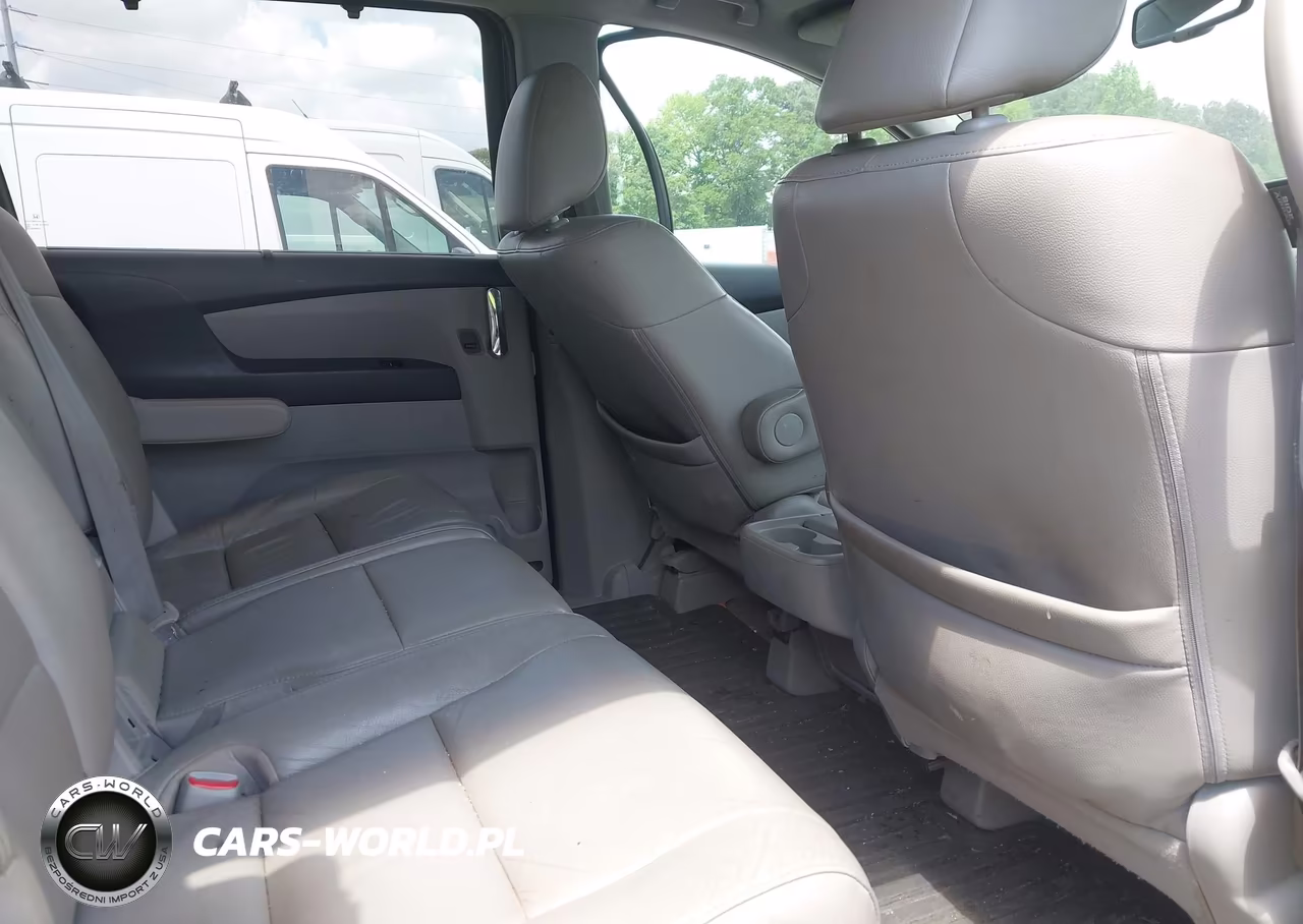 2015 Honda Odyssey Ex-L VIN:5FNRL5H68FB079500 - 8