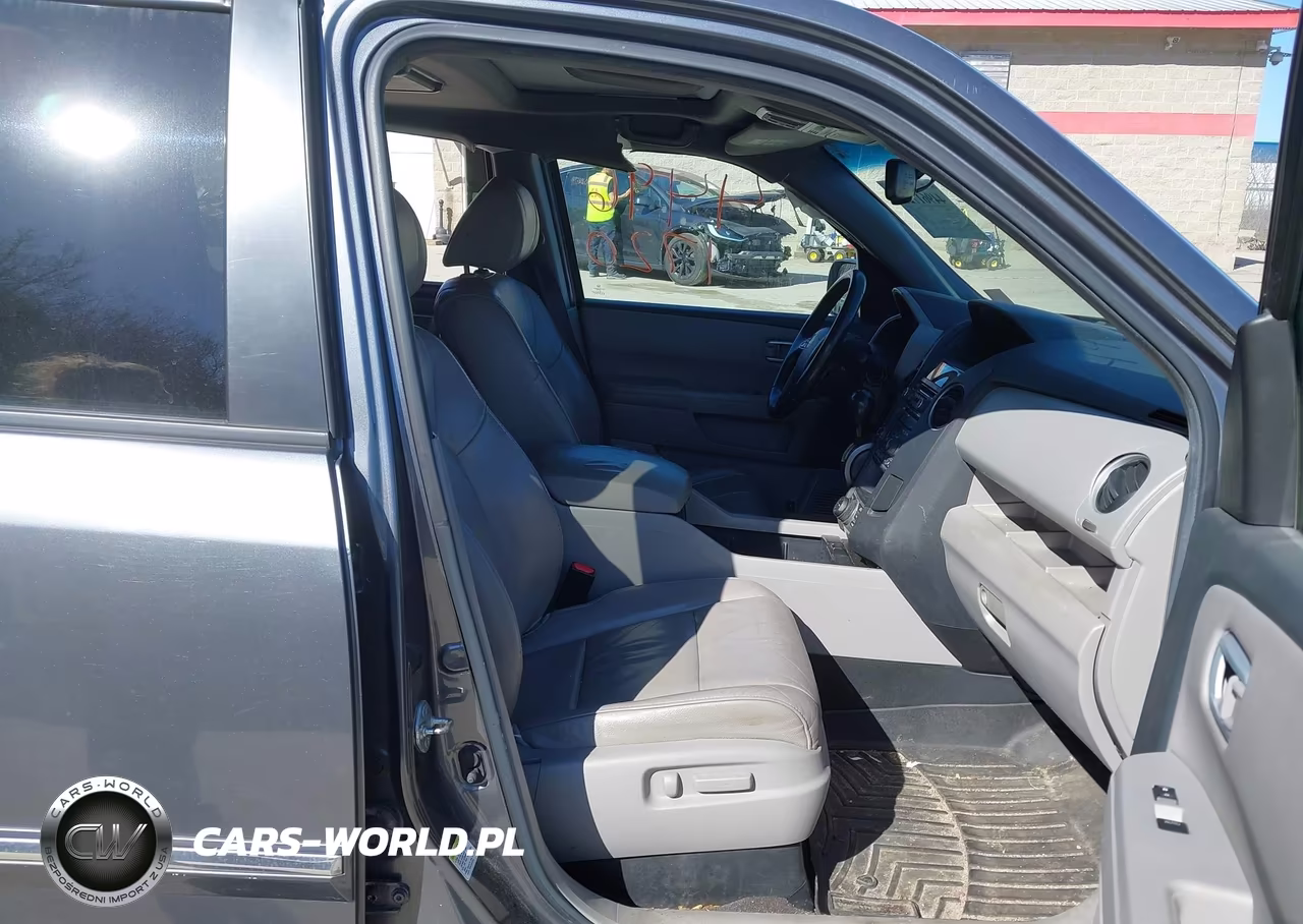 2012 Honda Pilot Touring VIN:5FNYF3H97CB006471 - 5