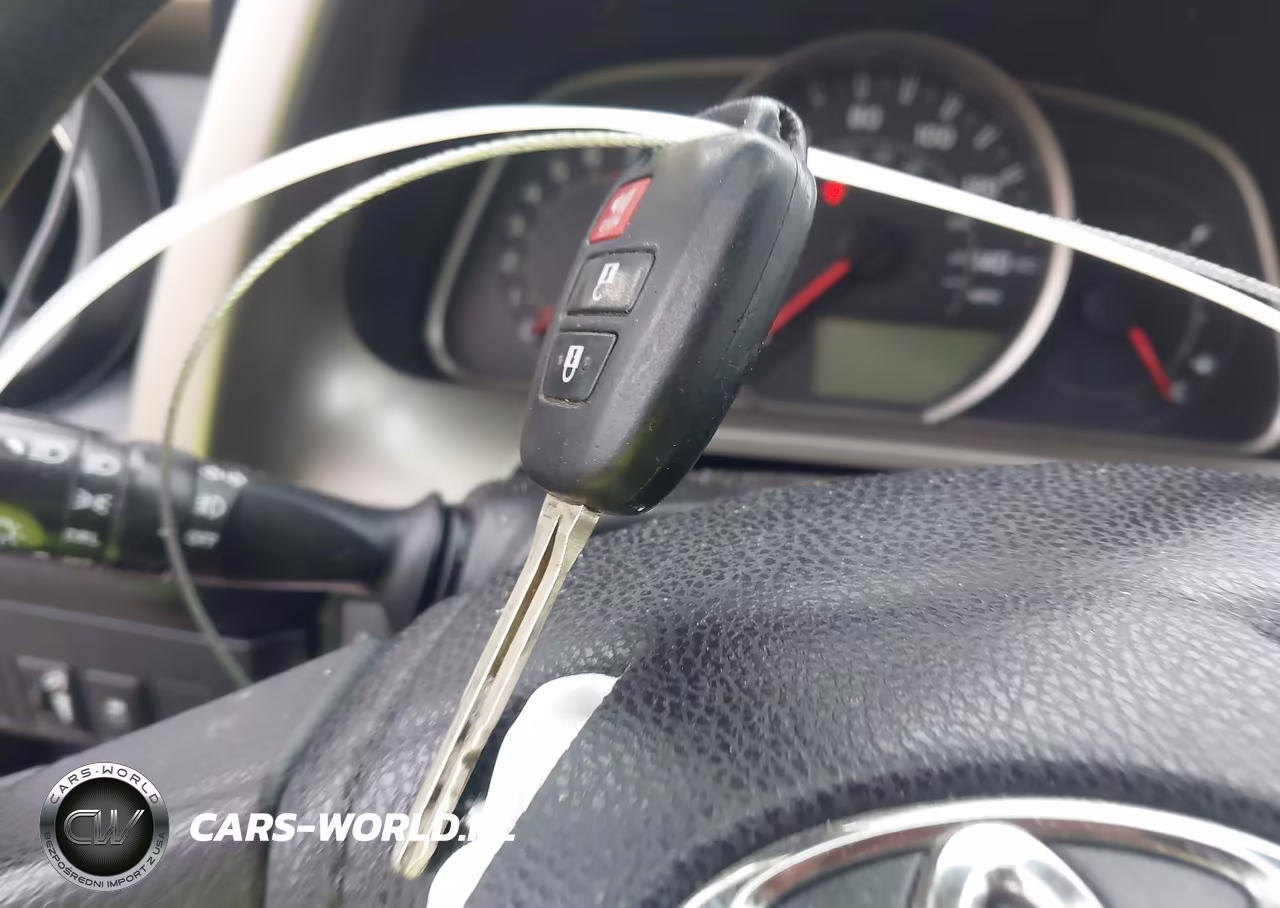2015 Toyota Rav4 Xle VIN:2T3RFREV4FW265104 - 11