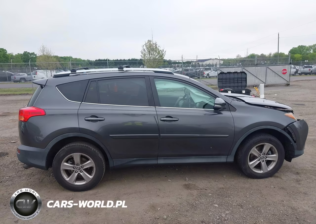 2015 Toyota Rav4 Xle VIN:2T3RFREV4FW265104 - 13