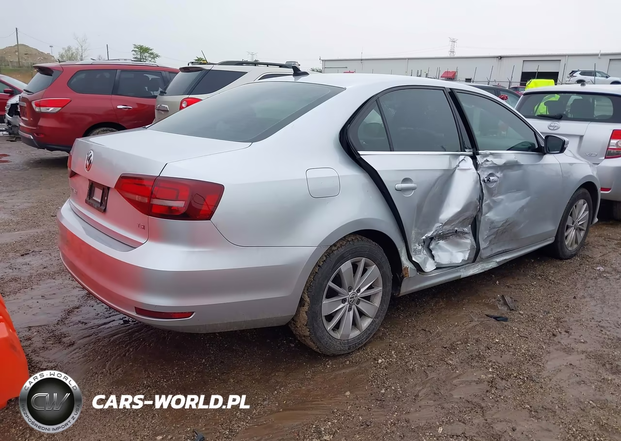 2016 Volkswagen Jetta 1.4T Se VIN:3VWD67AJ8GM247822 - 4