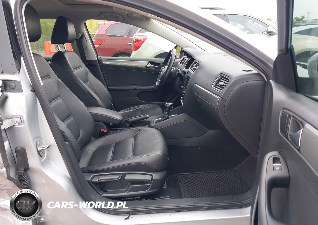 2016 Volkswagen Jetta 1.4T Se VIN:3VWD67AJ8GM247822 - 5