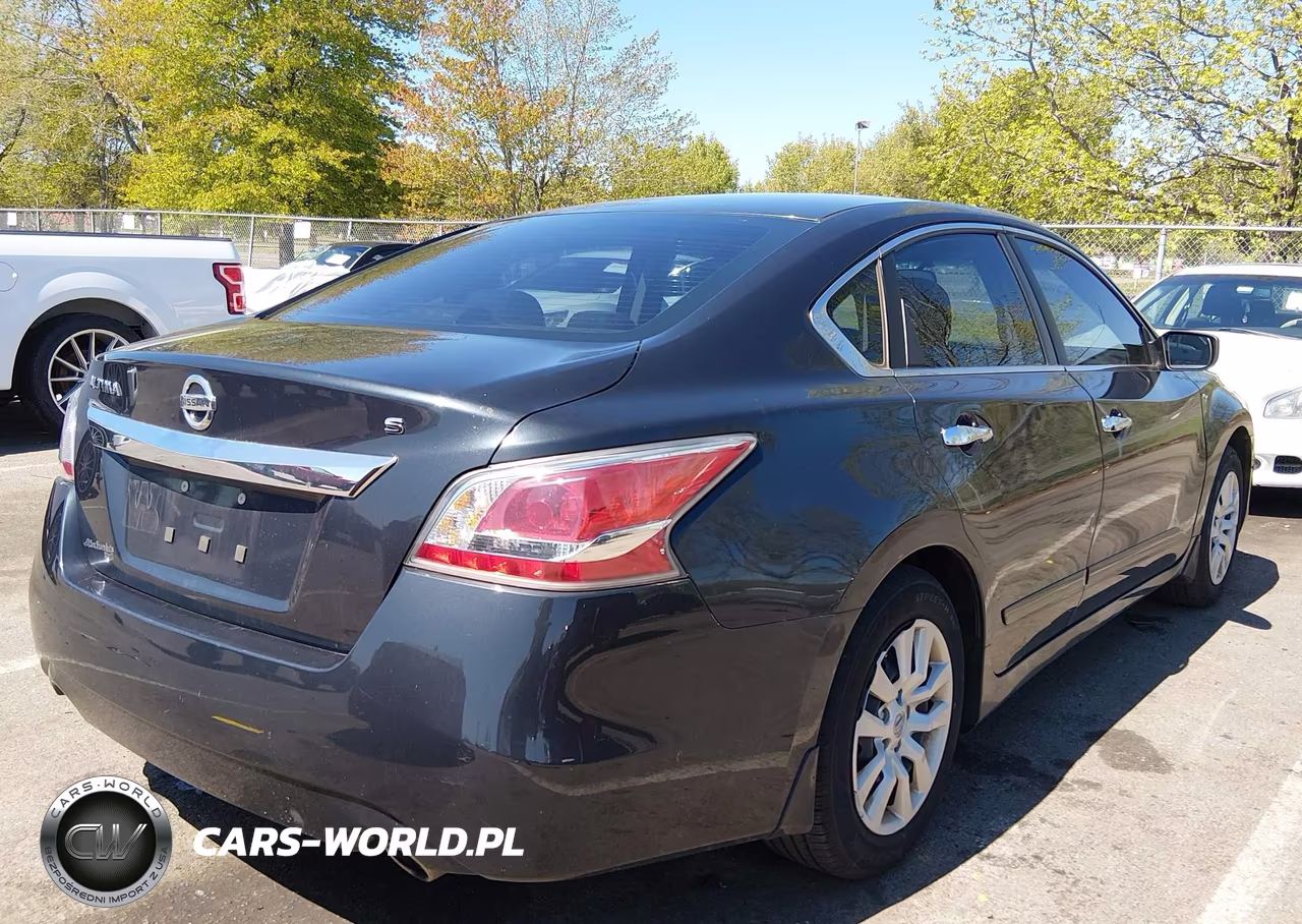 2015 Nissan Altima 2.5 S VIN:1N4AL3APXFC575101 - 4