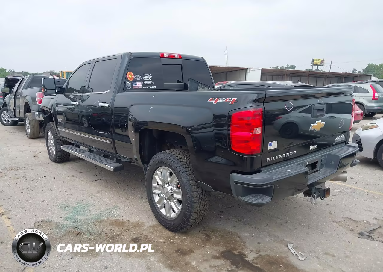 2015 Chevrolet Silverado 2500Hd High Country VIN:1GC1KXE87FF680071 - 3