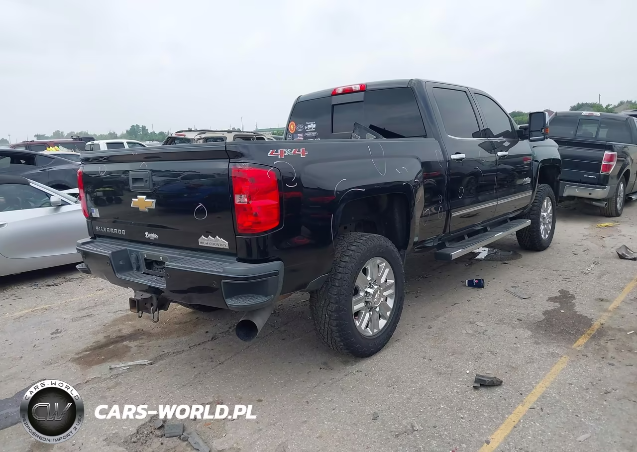 2015 Chevrolet Silverado 2500Hd High Country VIN:1GC1KXE87FF680071 - 4
