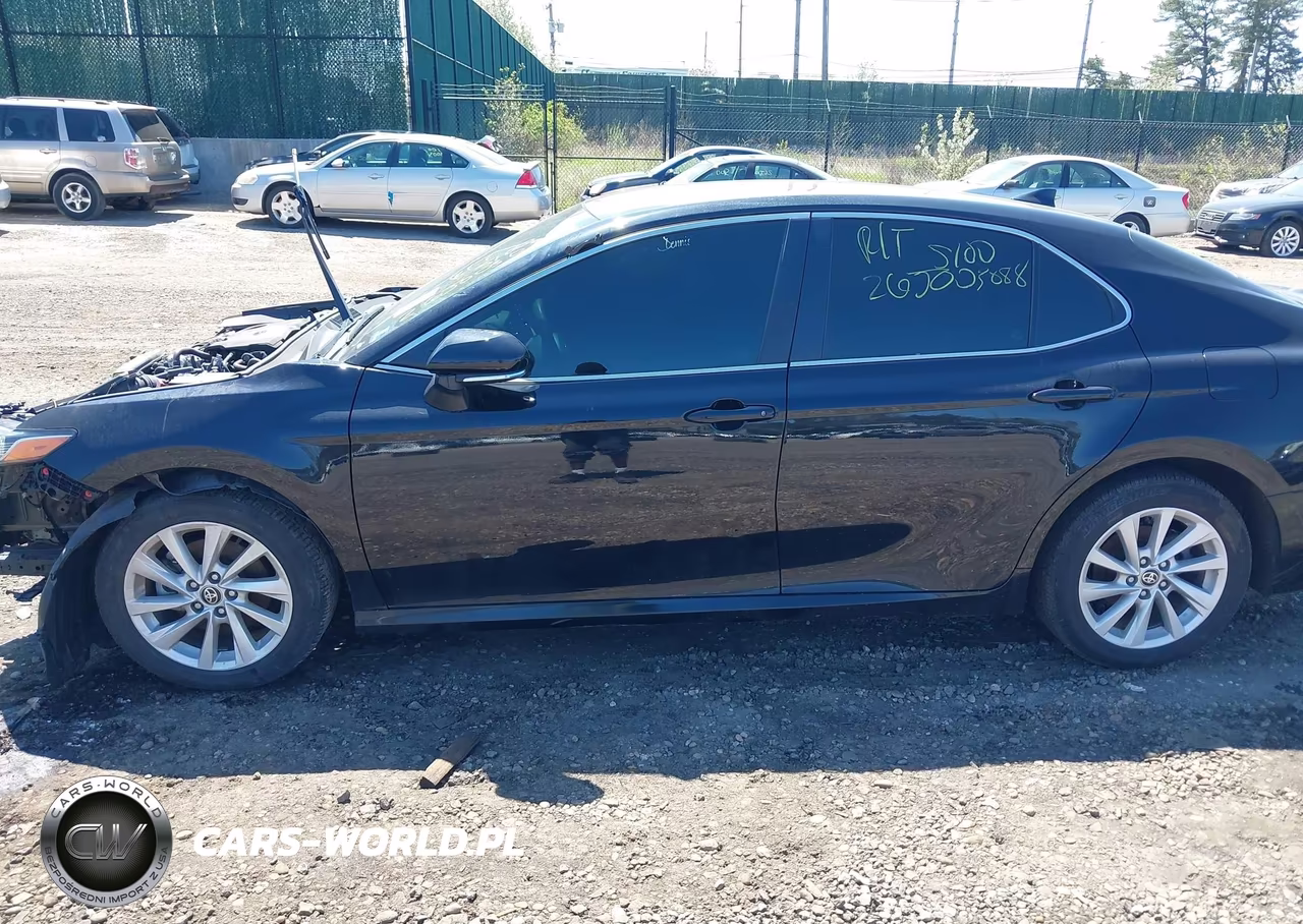 2024 Toyota Camry Le VIN:4T1R11AKXRU897663 - 13