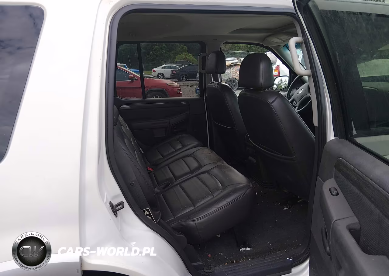 2002 Ford Explorer Limited VIN:1FMDU75W12ZA95710 - 8