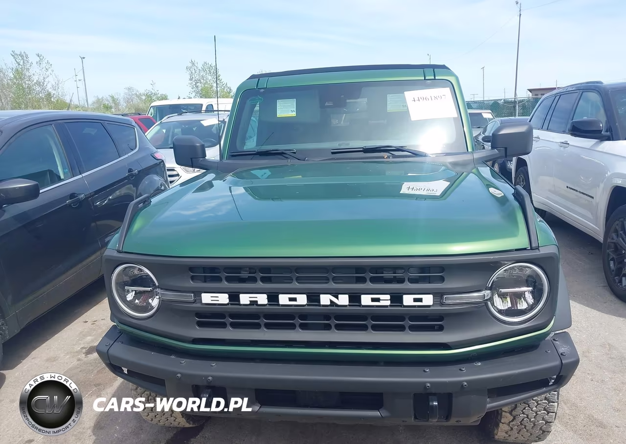 2023 Ford Bronco Black Diamond VIN:1FMEE5DH8PLB28804 - 13