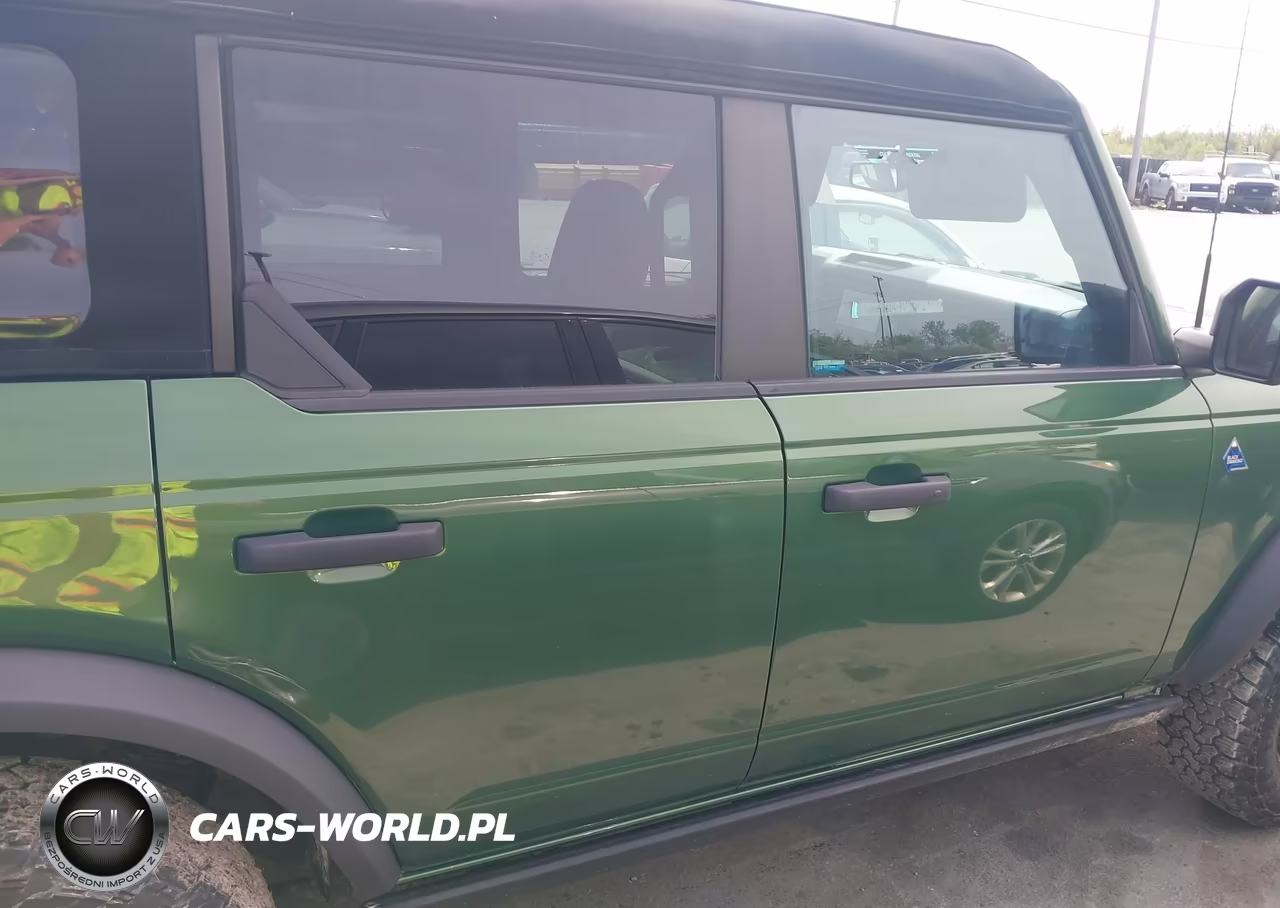 2023 Ford Bronco Black Diamond VIN:1FMEE5DH8PLB28804 - 14