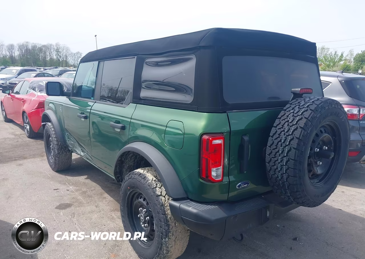 2023 Ford Bronco Black Diamond VIN:1FMEE5DH8PLB28804 - 3