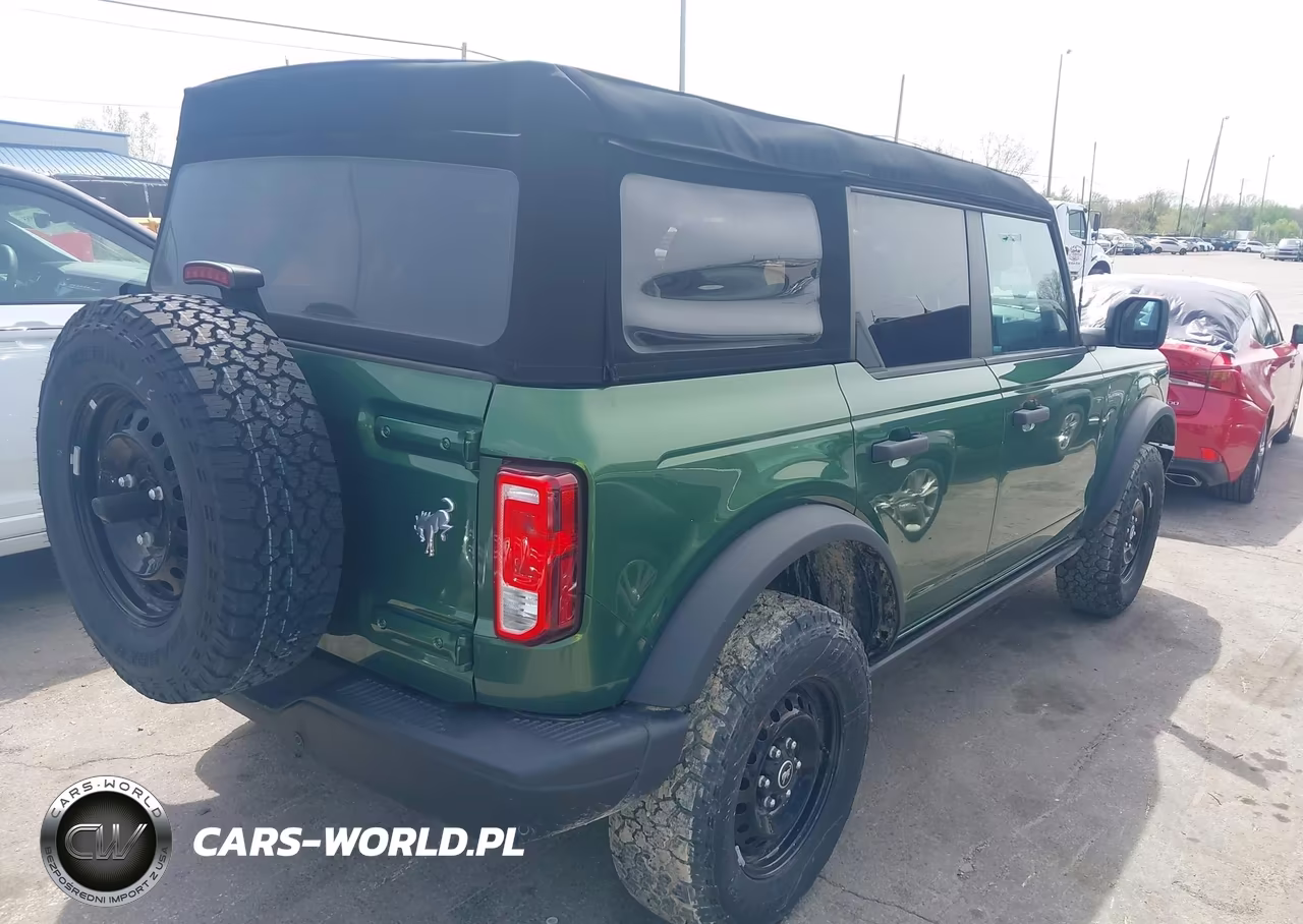 2023 Ford Bronco Black Diamond VIN:1FMEE5DH8PLB28804 - 4