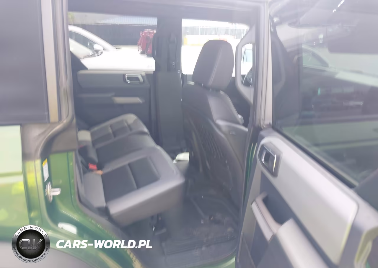 2023 Ford Bronco Black Diamond VIN:1FMEE5DH8PLB28804 - 8