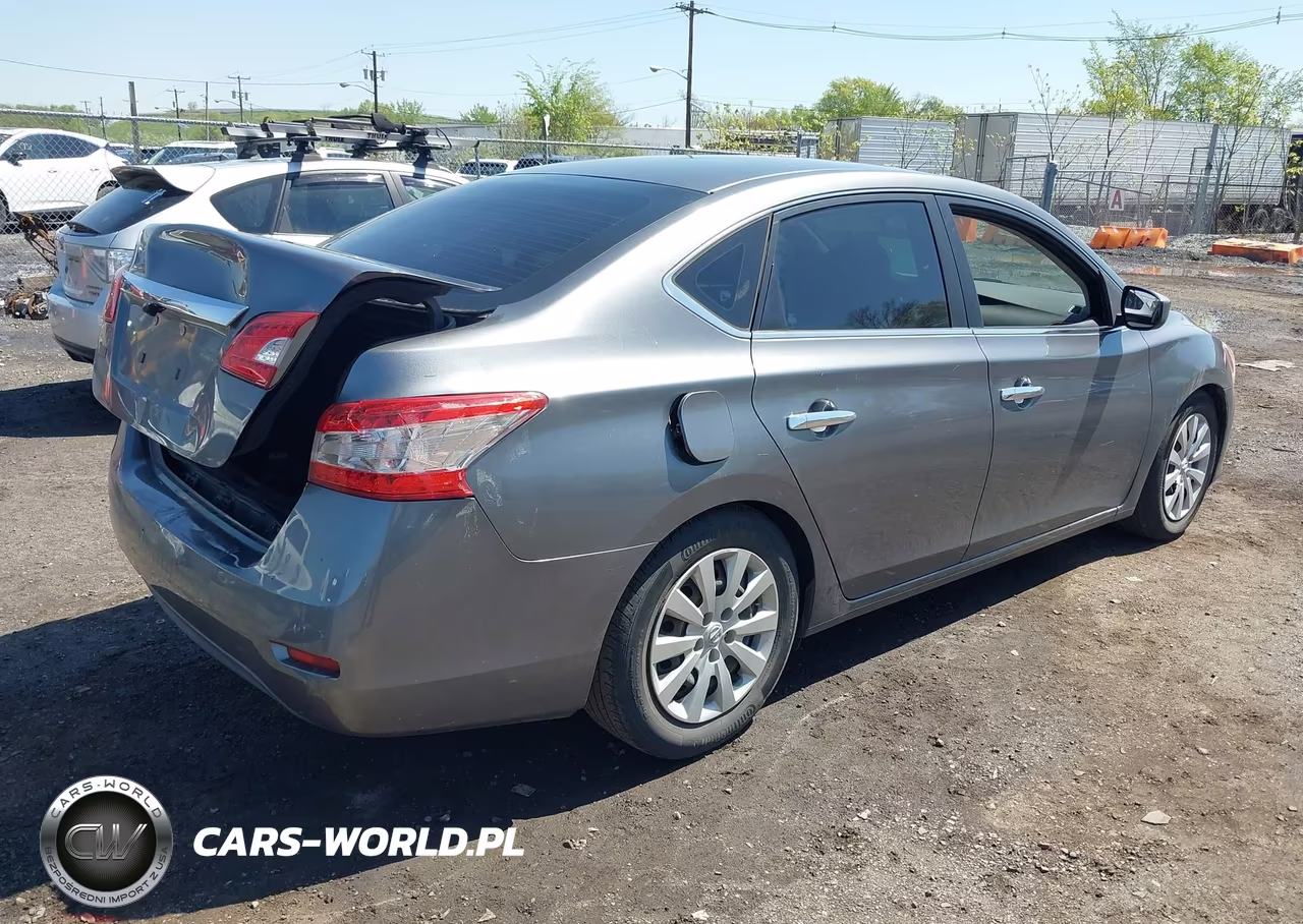 2015 Nissan Sentra S VIN:3N1AB7AP4FY314335 - 4