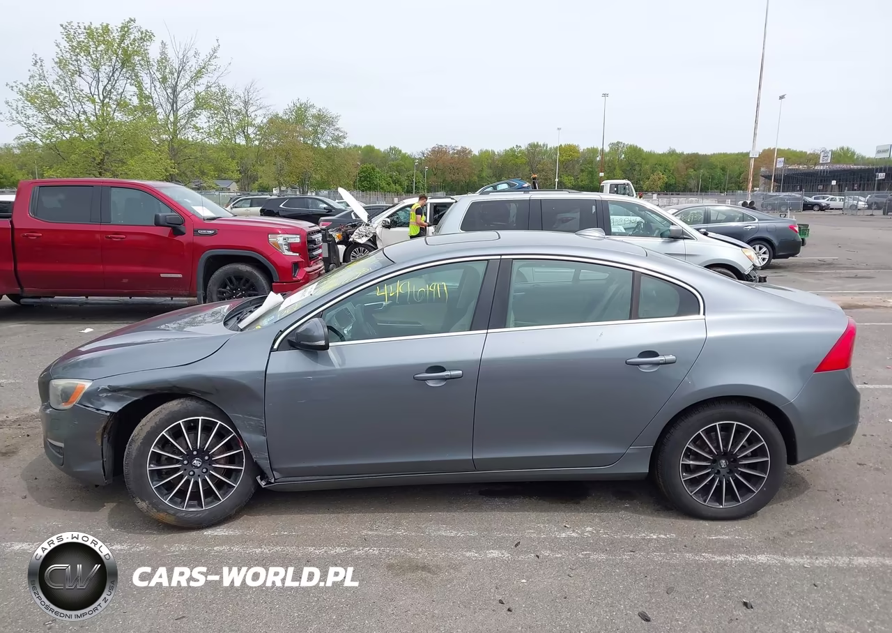 2016 Volvo S60 Inscription T5 Drive-E Platinum VIN:LYV402FM8GB099462 - 14