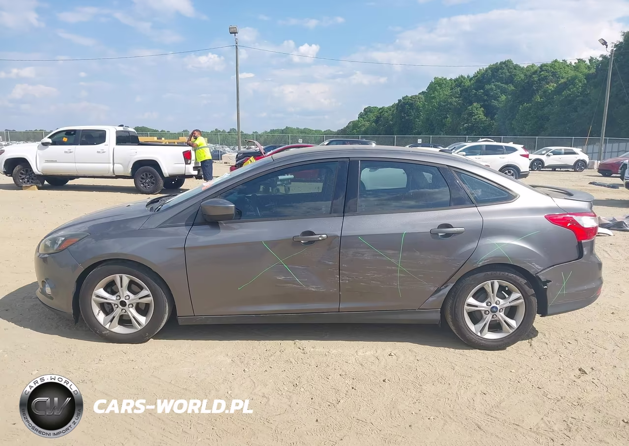 2012 Ford Focus Se VIN:1FAHP3F24CL365184 - 14