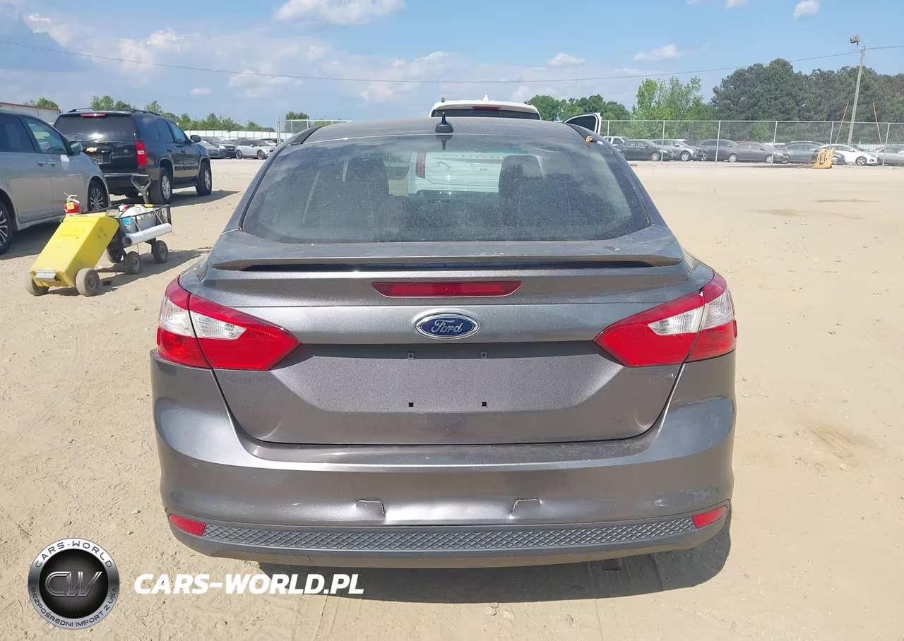 2012 Ford Focus Se VIN:1FAHP3F24CL365184 - 16