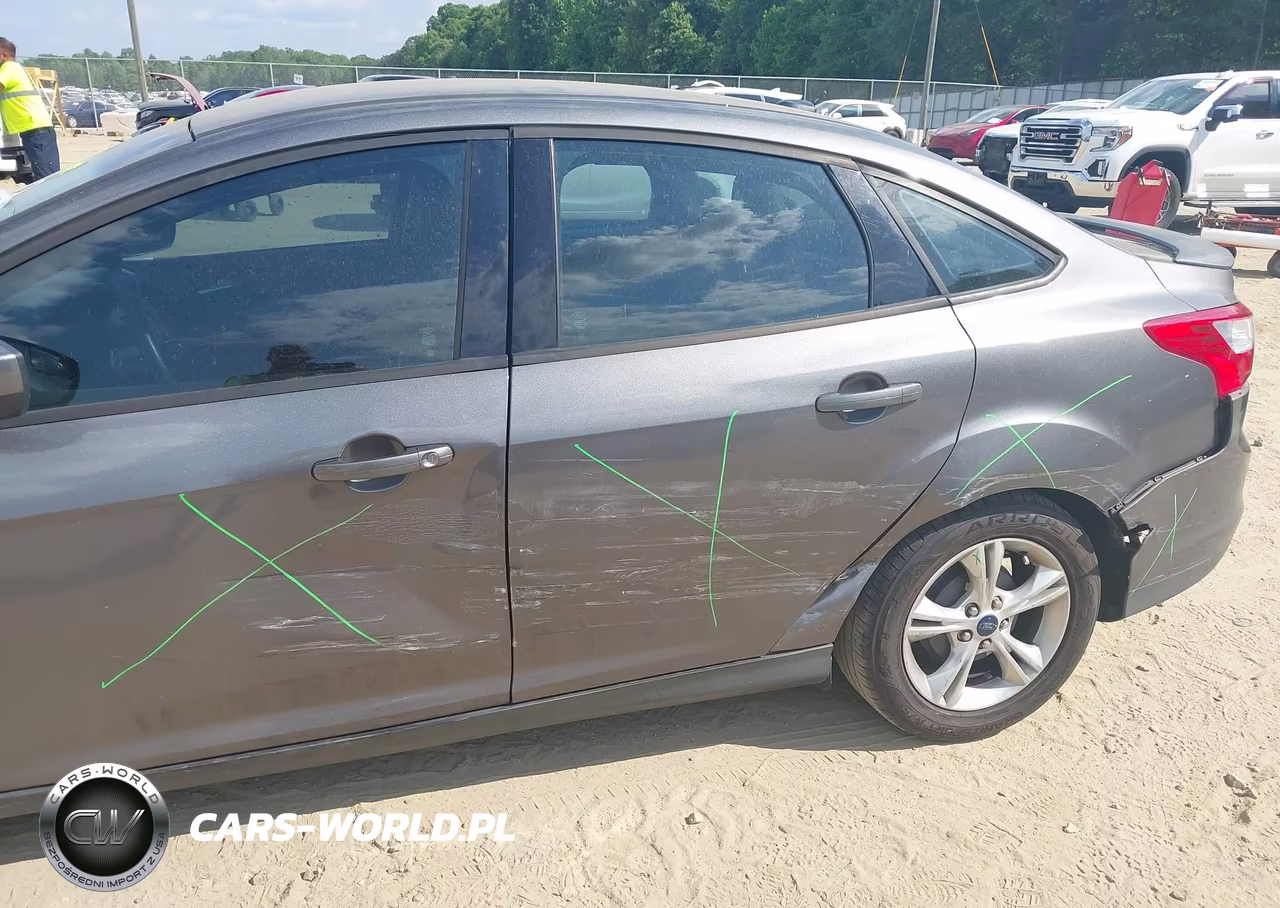 2012 Ford Focus Se VIN:1FAHP3F24CL365184 - 6