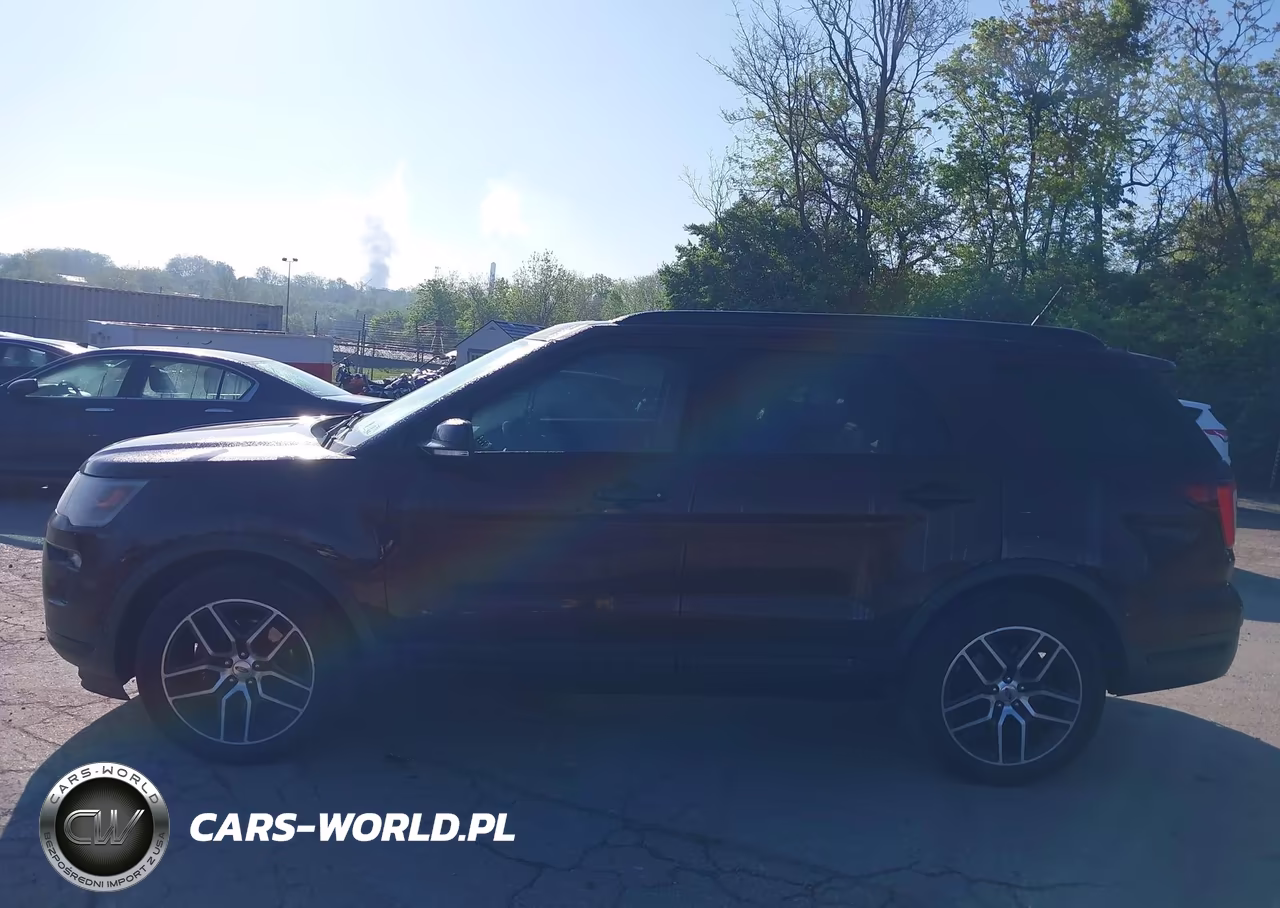 2019 Ford Explorer Sport VIN:1FM5K8GT7KGB33682 - 14