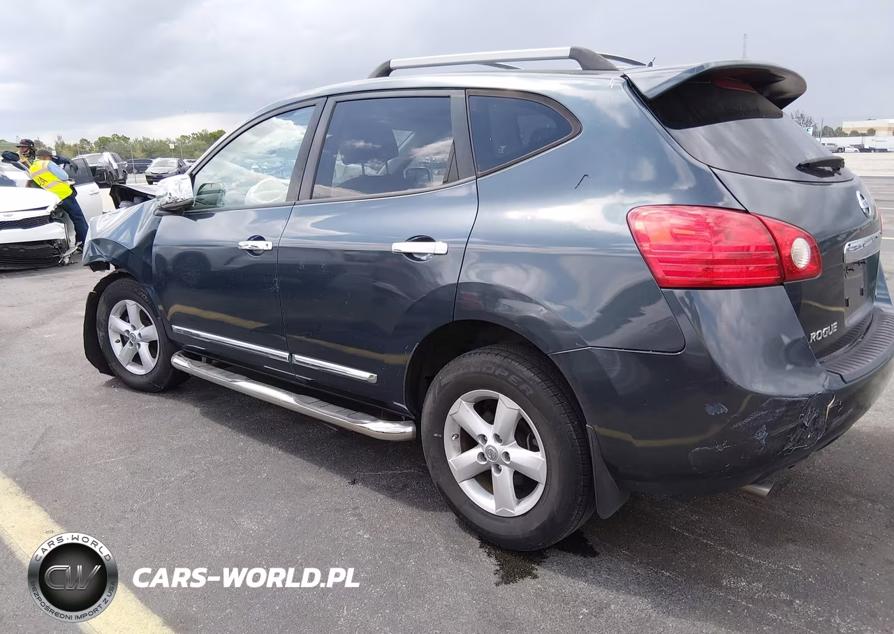 2013 Nissan Rogue S VIN:JN8AS5MT1DW040045 - 3