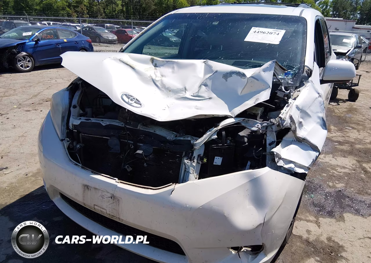 2015 Toyota Sienna Xle 8 Passenger VIN:5TDYK3DC0FS628438 - 6