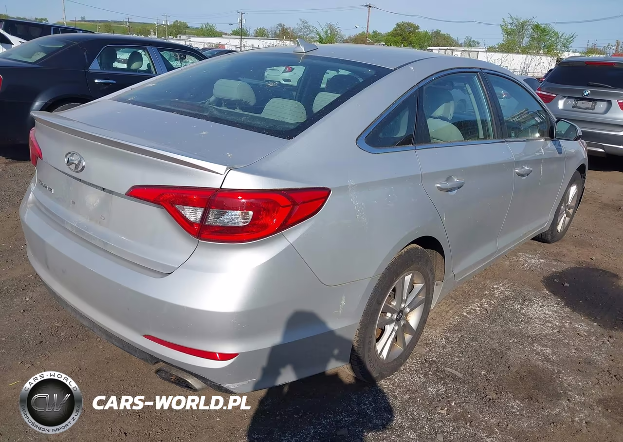 2016 Hyundai Sonata Se VIN:5NPE24AF1GH309547 - 4