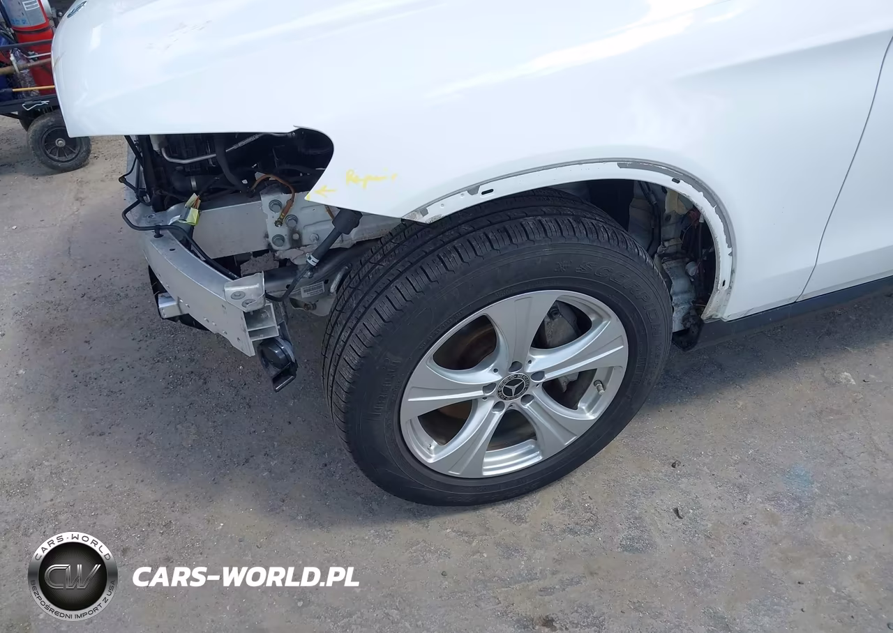 2018 Mercedes-Benz Glc 300 4Matic VIN:WDC0G4KB4JV093069 - 18