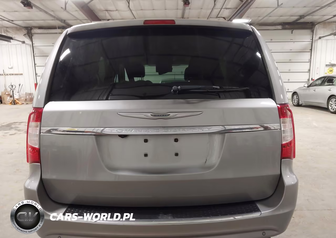 2014 Chrysler Town & Country Touring-L 30Th Anniversary VIN:2C4RC1CG6ER248523 - 16